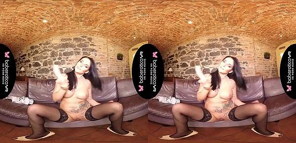  Solo fuck doll, Lucia Denvile is masturbating, in VR